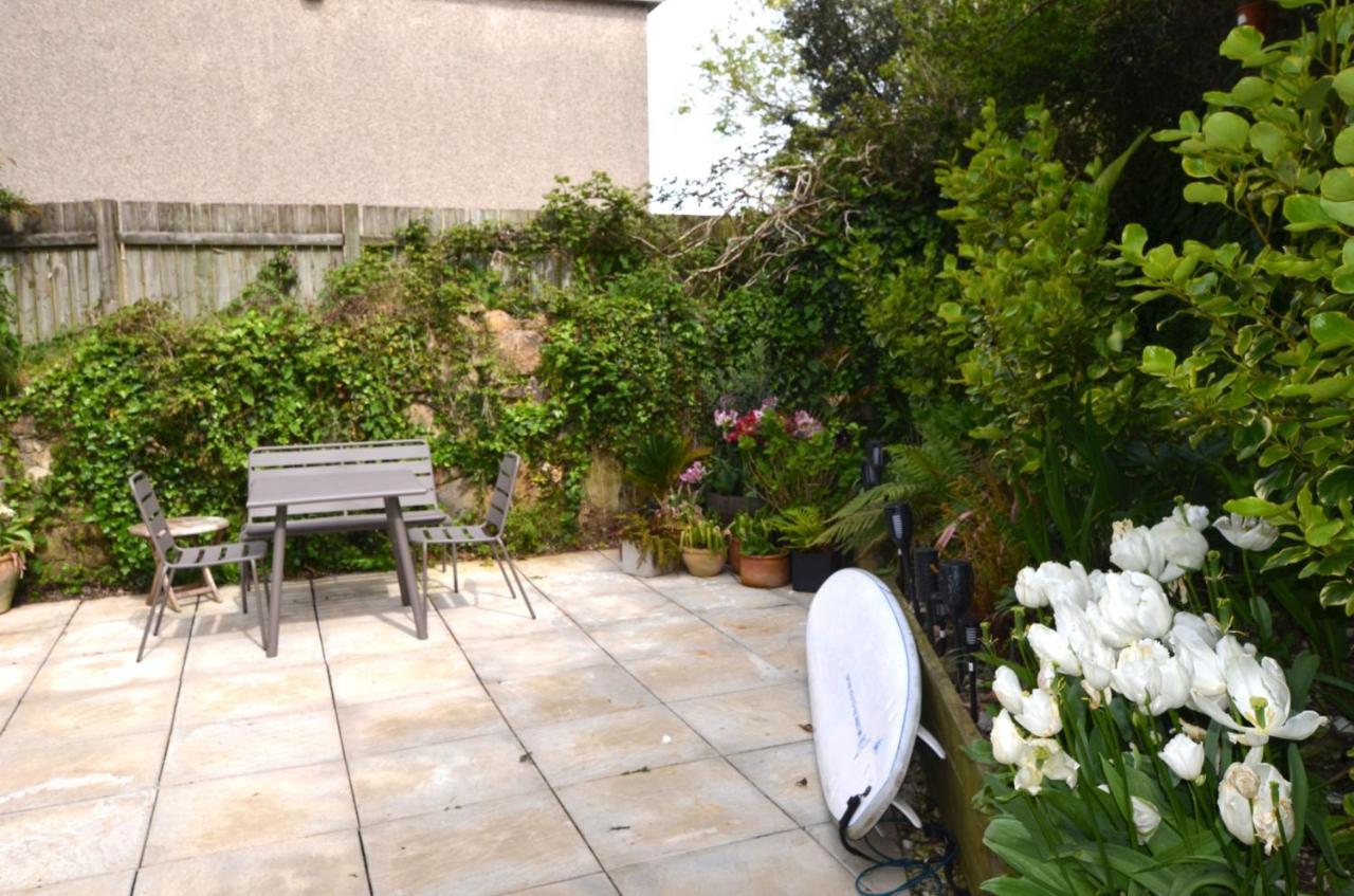 05 Queensway Gardens, Hayle Extérieur photo